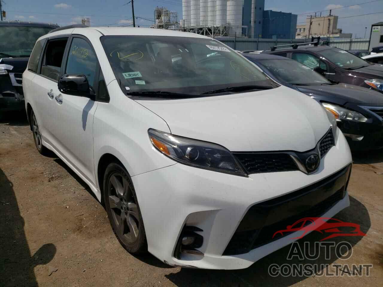 TOYOTA SIENNA 2019 - 5TDXZ3DC7KS978277