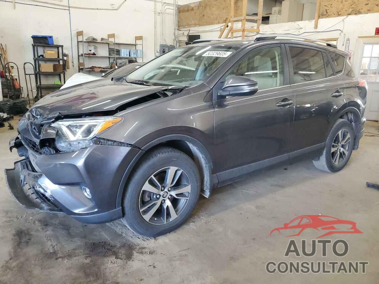 TOYOTA RAV4 2018 - JTMRFREV1JJ736777