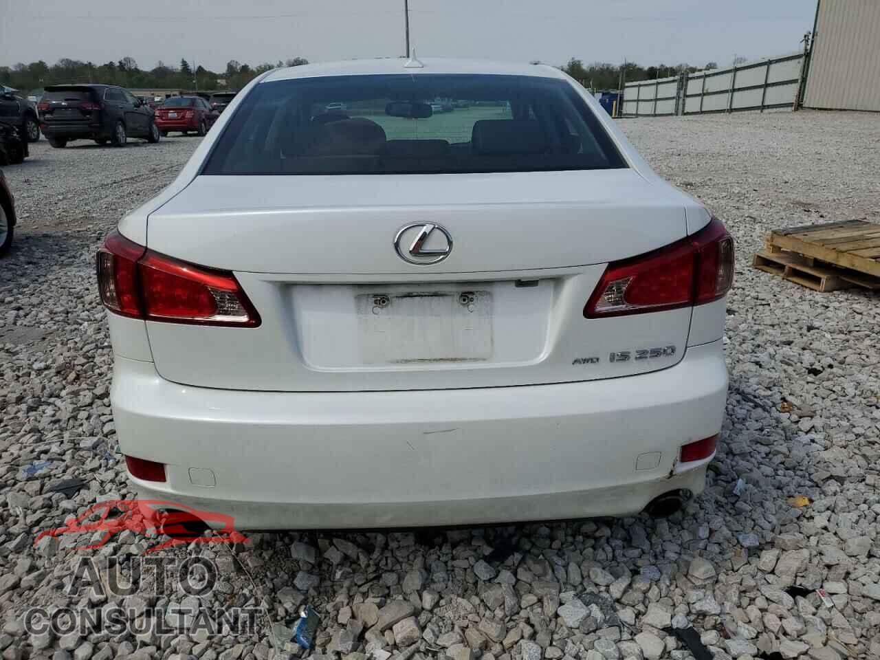 LEXUS IS 2012 - JTHCF5C20C5059948