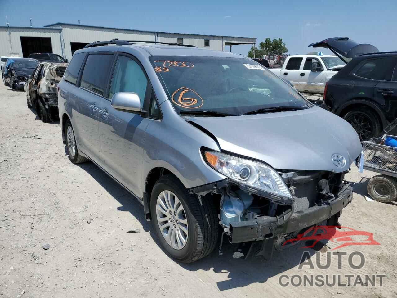 TOYOTA SIENNA 2017 - 5TDYZ3DC3HS860403