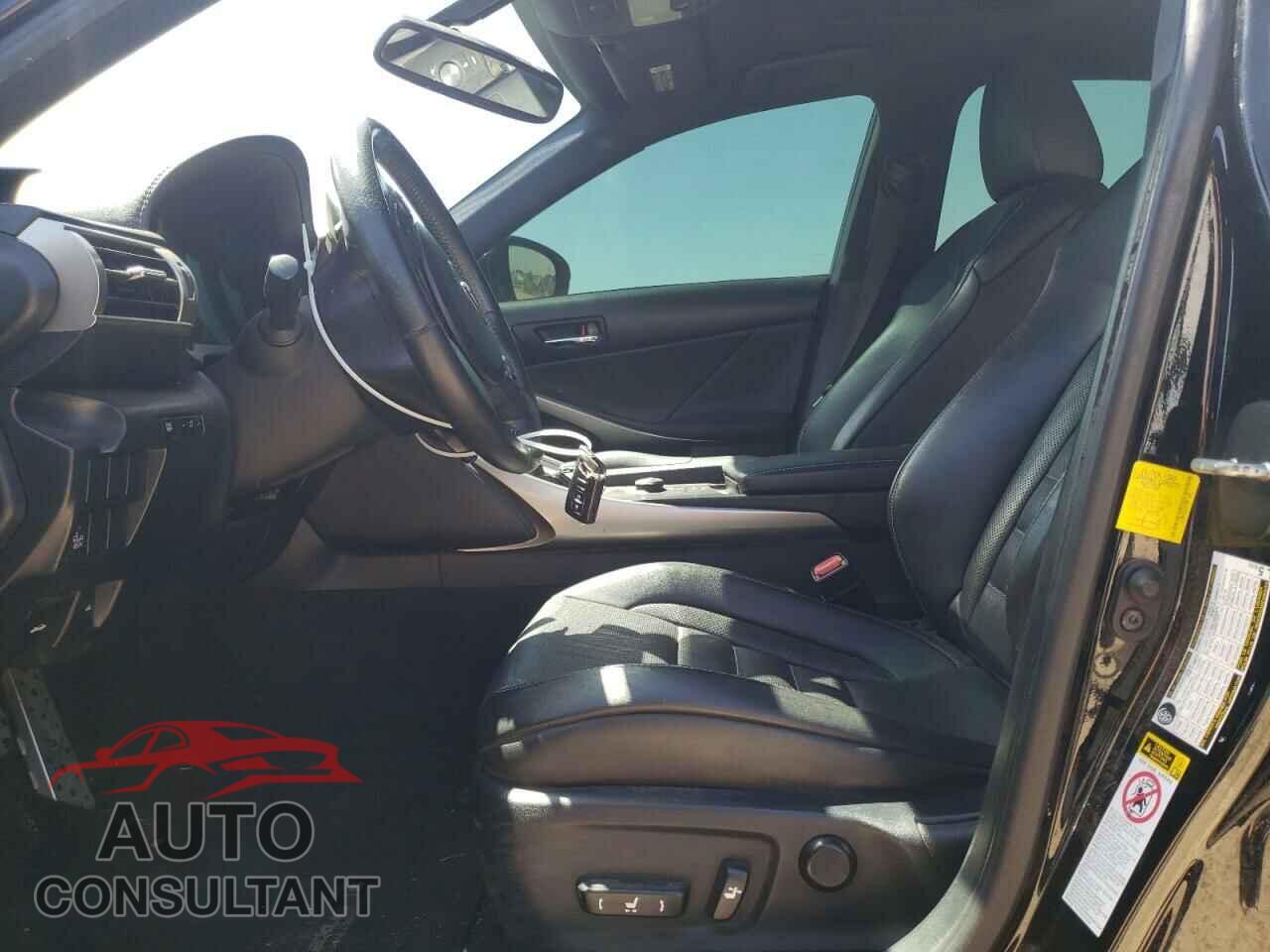 LEXUS IS 2015 - JTHBF1D2XF5057230