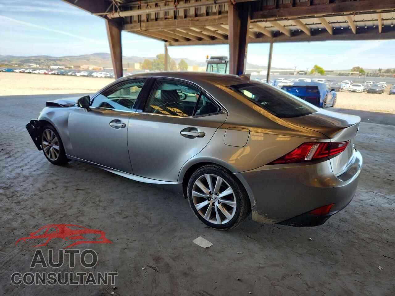 LEXUS IS 2016 - JTHBA1D24G5024448