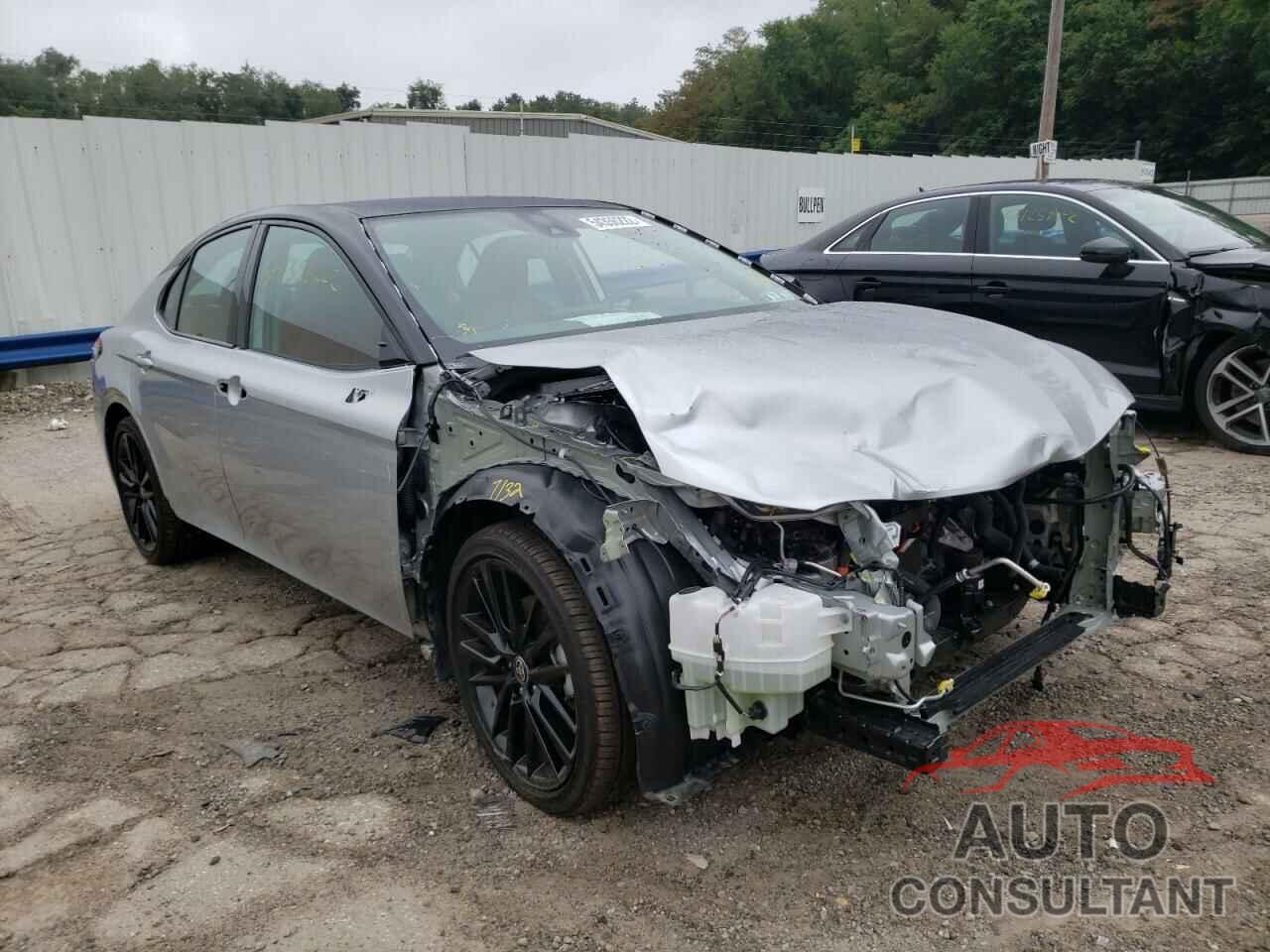 TOYOTA CAMRY 2022 - 4T1K31AK3NU033379