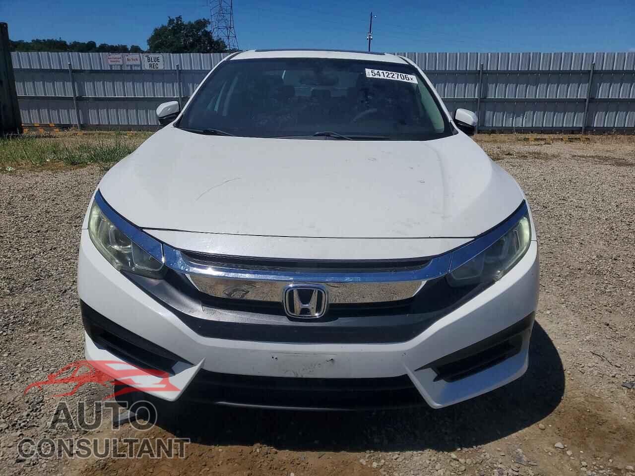 HONDA CIVIC 2018 - 2HGFC2F77JH527047