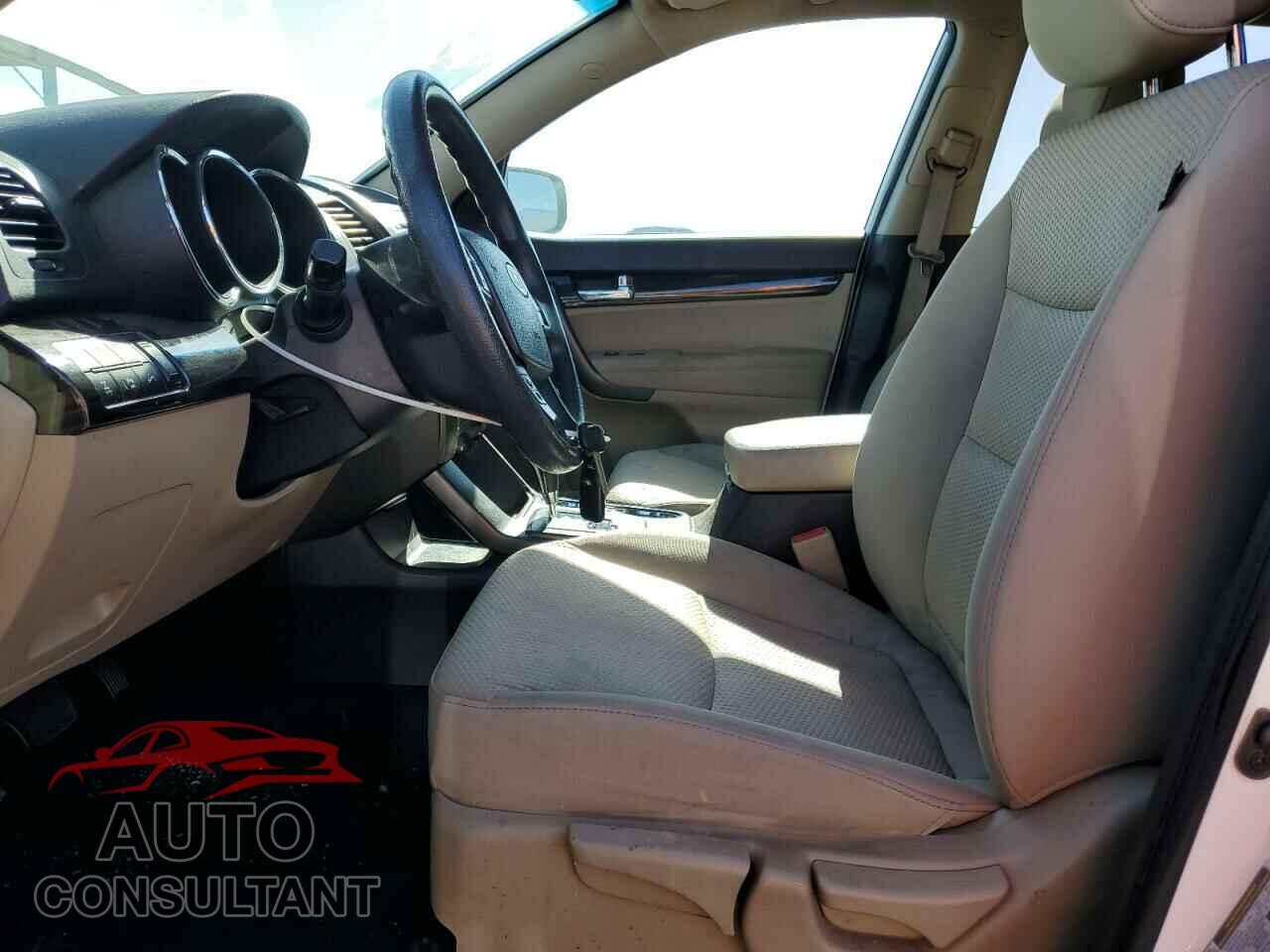 KIA SORENTO 2011 - 5XYKTDA19BG120116