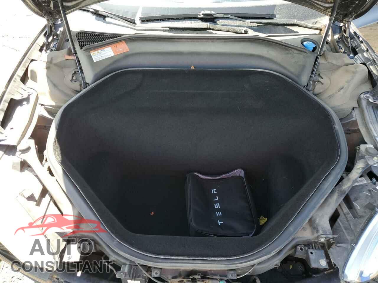 TESLA MODEL S 2015 - 5YJSA1H21FF090075