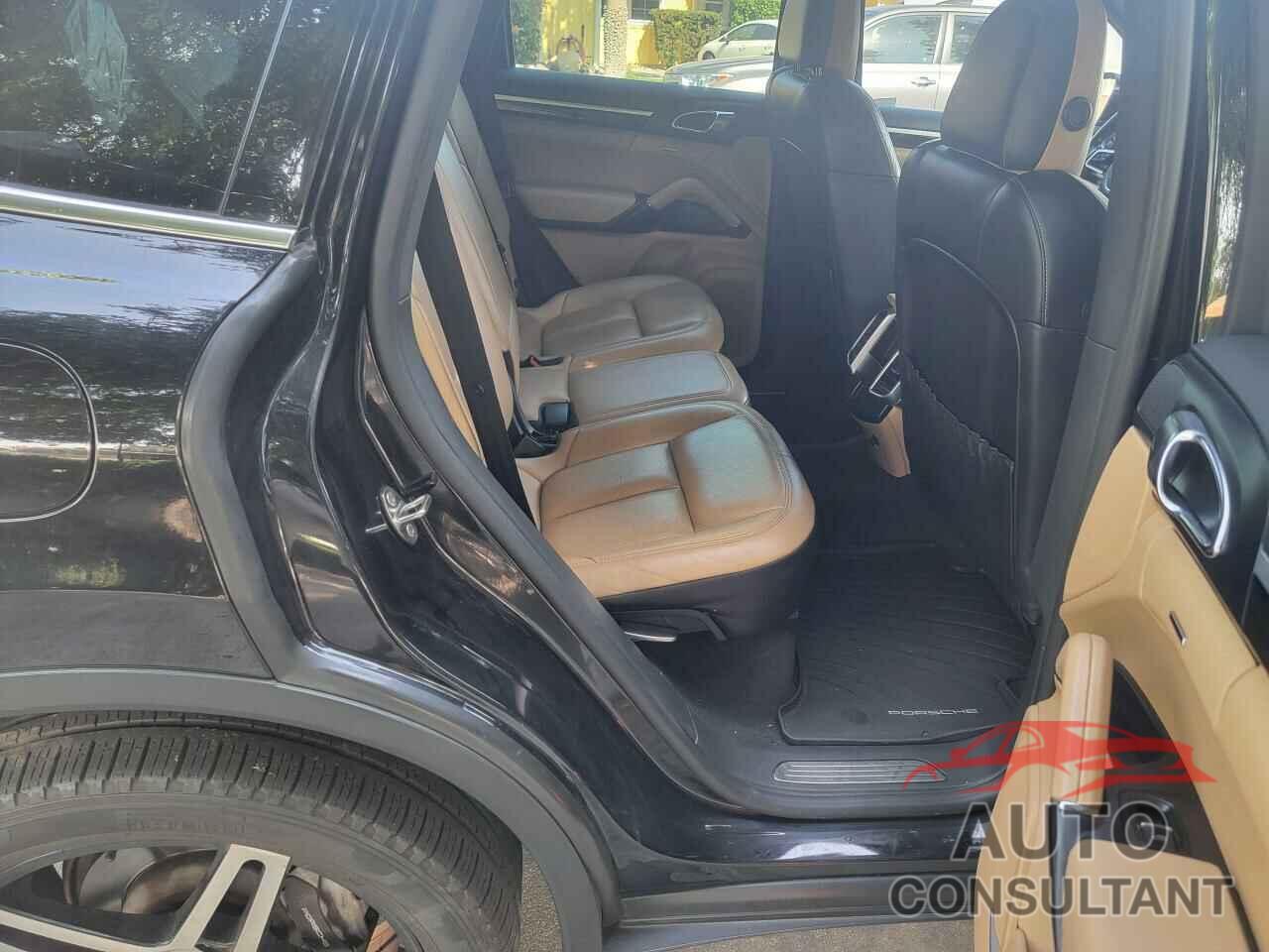 PORSCHE CAYENNE 2016 - WP1AA2A26GLA10262