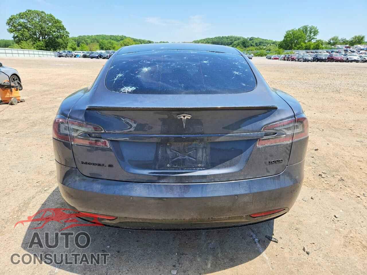 TESLA MODEL S 2018 - 5YJSA1E2XJF284701