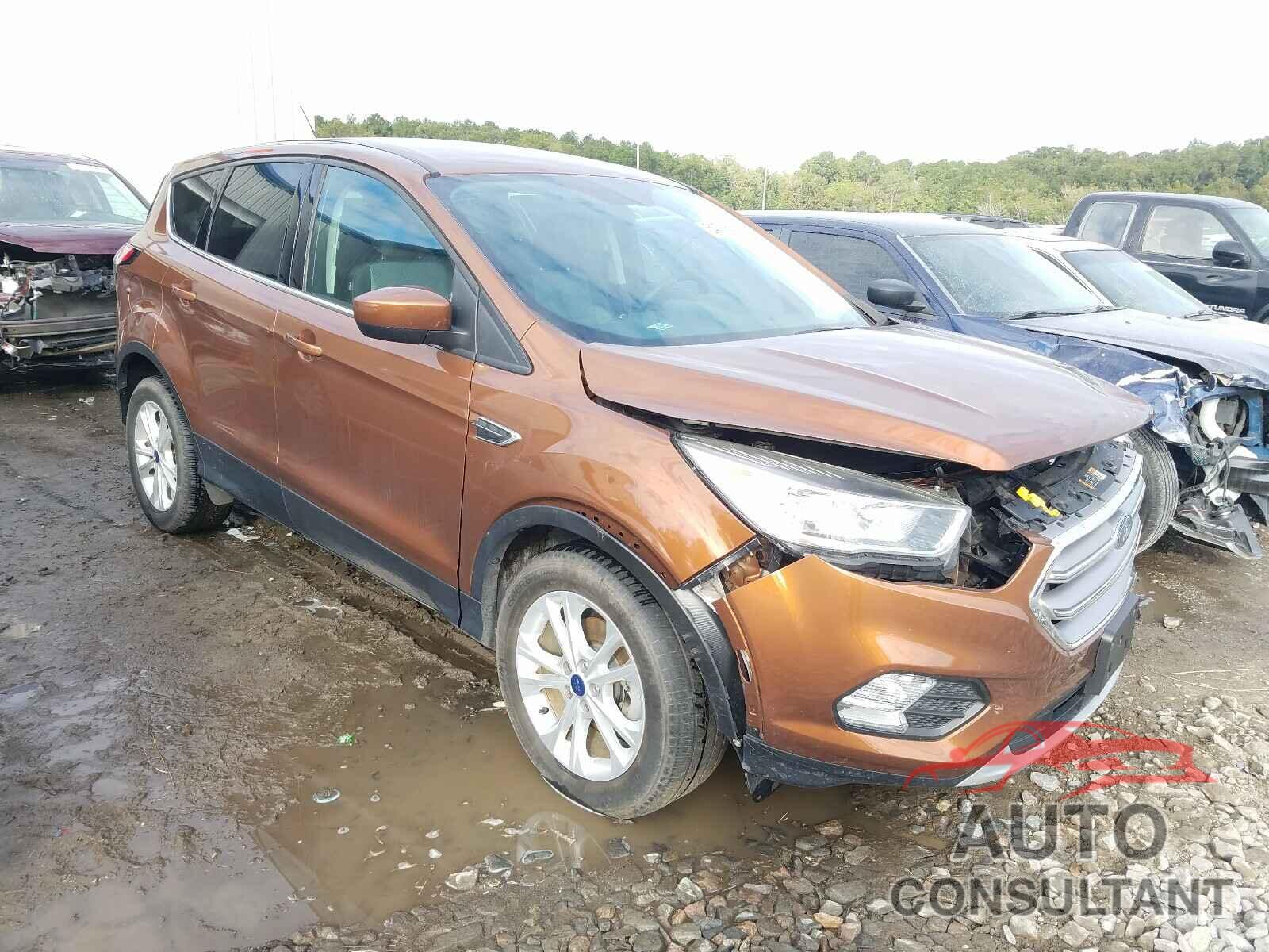 FORD ESCAPE 2017 - 1FMCU0GD9HUC19551
