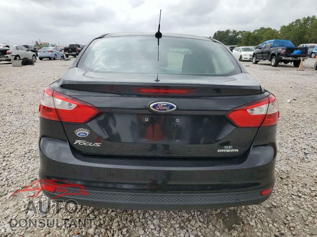 FORD FOCUS 2014 - 1FADP3F29EL417071