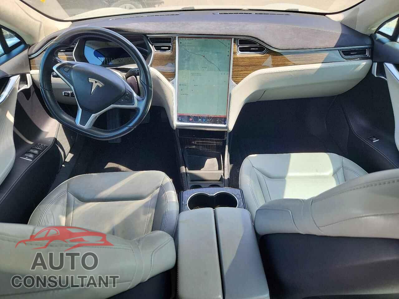 TESLA MODEL S 2015 - 5YJSA1E28FF118930
