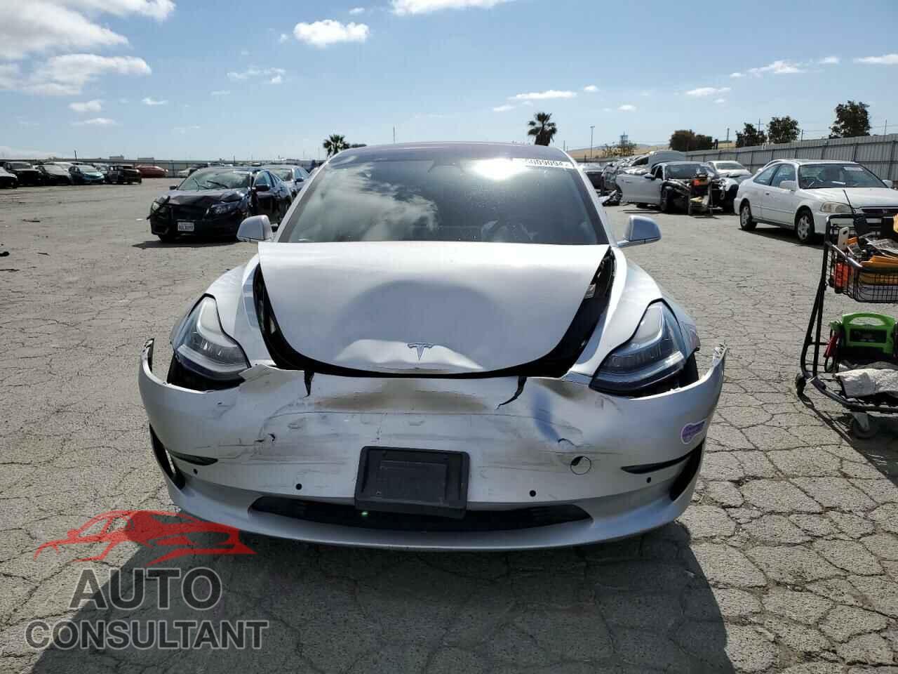 TESLA MODEL 3 2018 - 5YJ3E1EAXJF098463