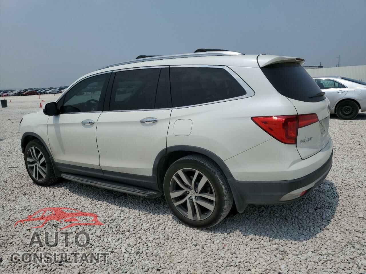 HONDA PILOT 2017 - 5FNYF5H97HB005405