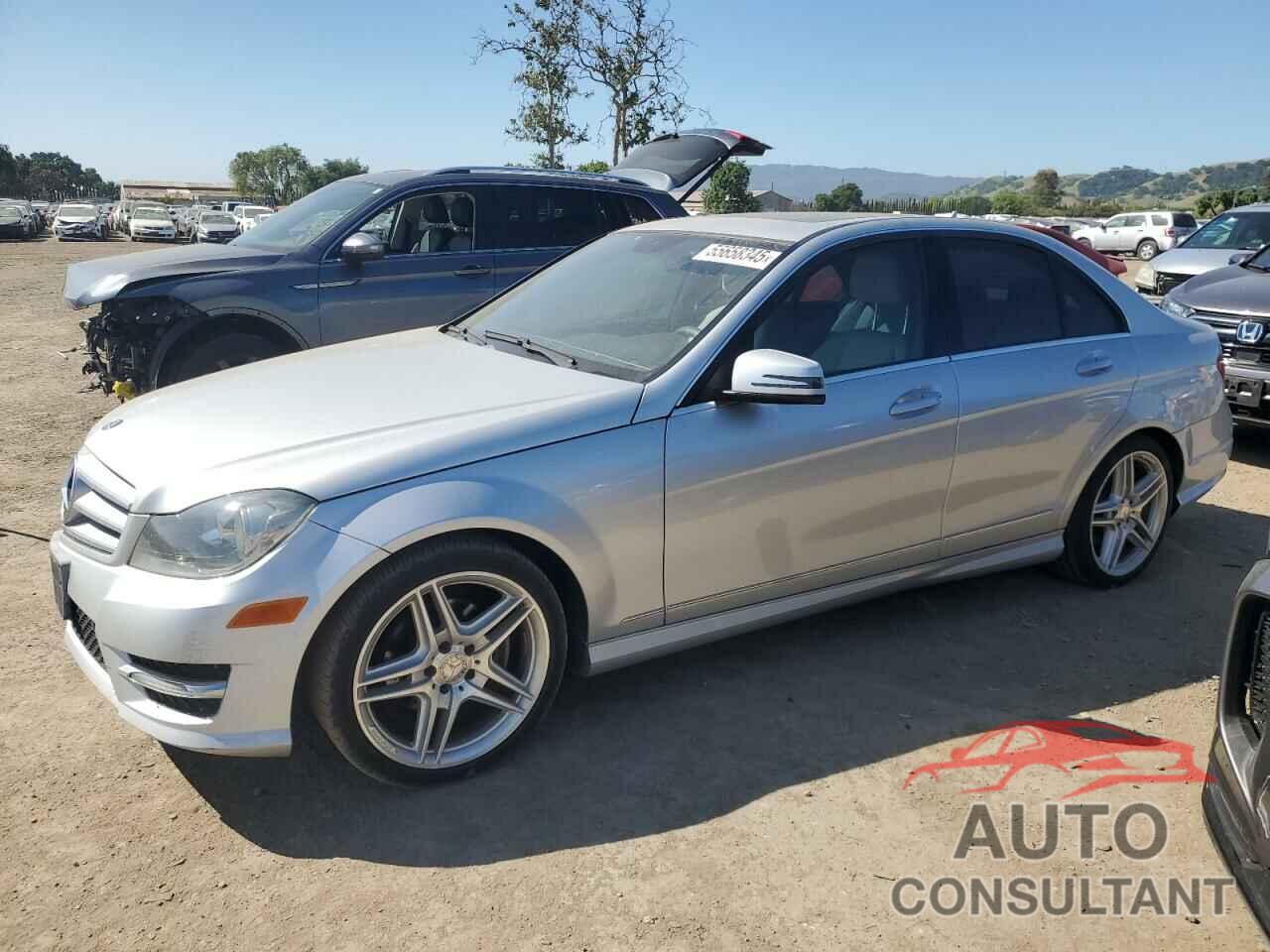 MERCEDES-BENZ C-CLASS 2013 - WDDGF4HB4DA878790
