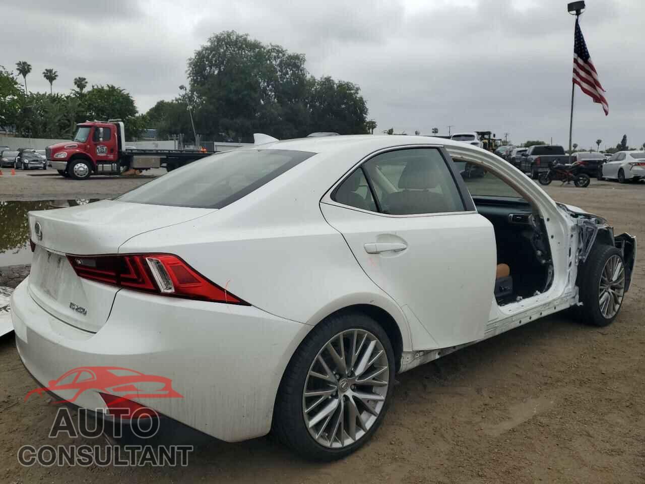 LEXUS IS 2014 - JTHBF1D22E5028710