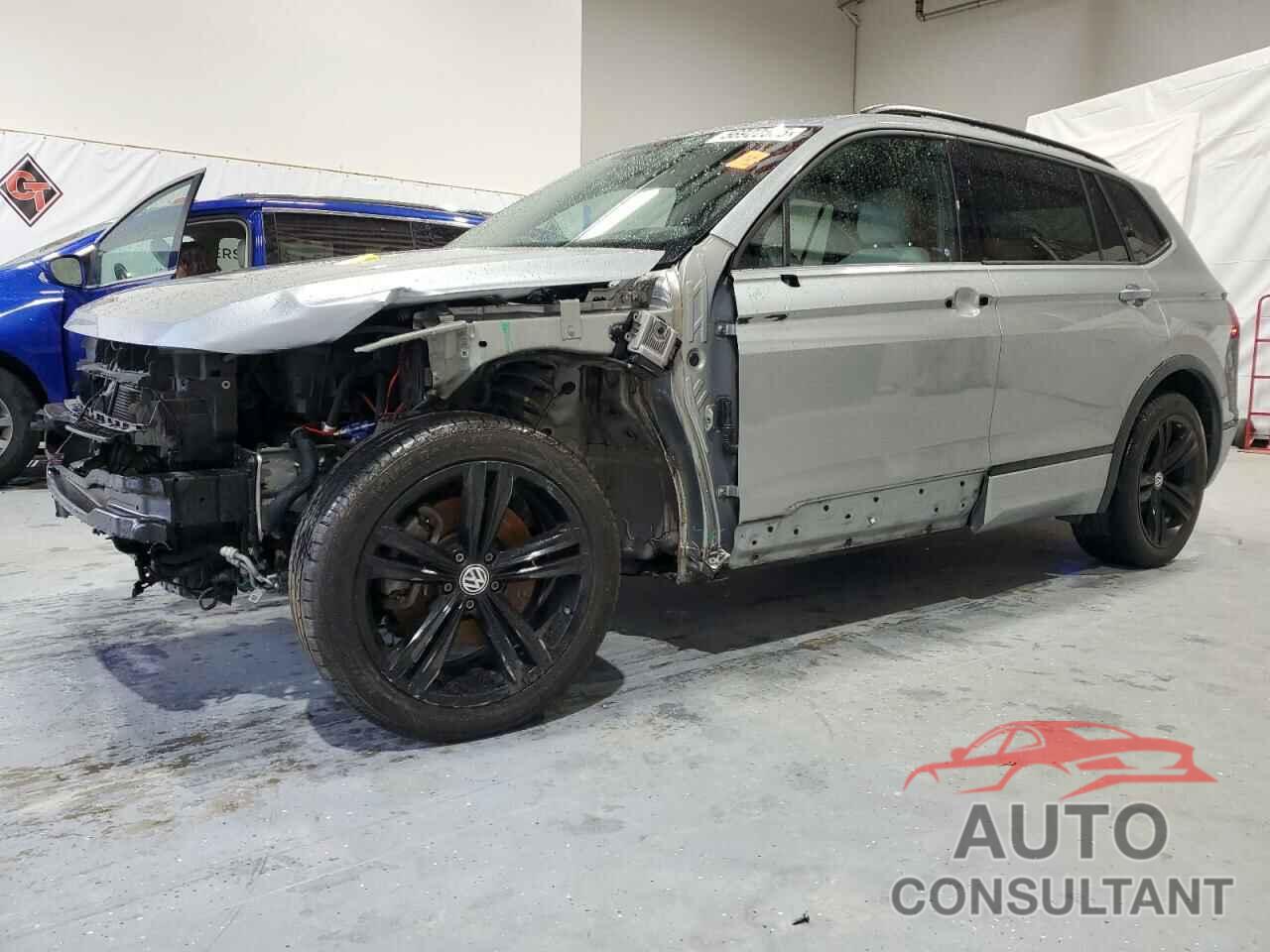 VOLKSWAGEN TIGUAN 2019 - 3VV2B7AX7KM144525