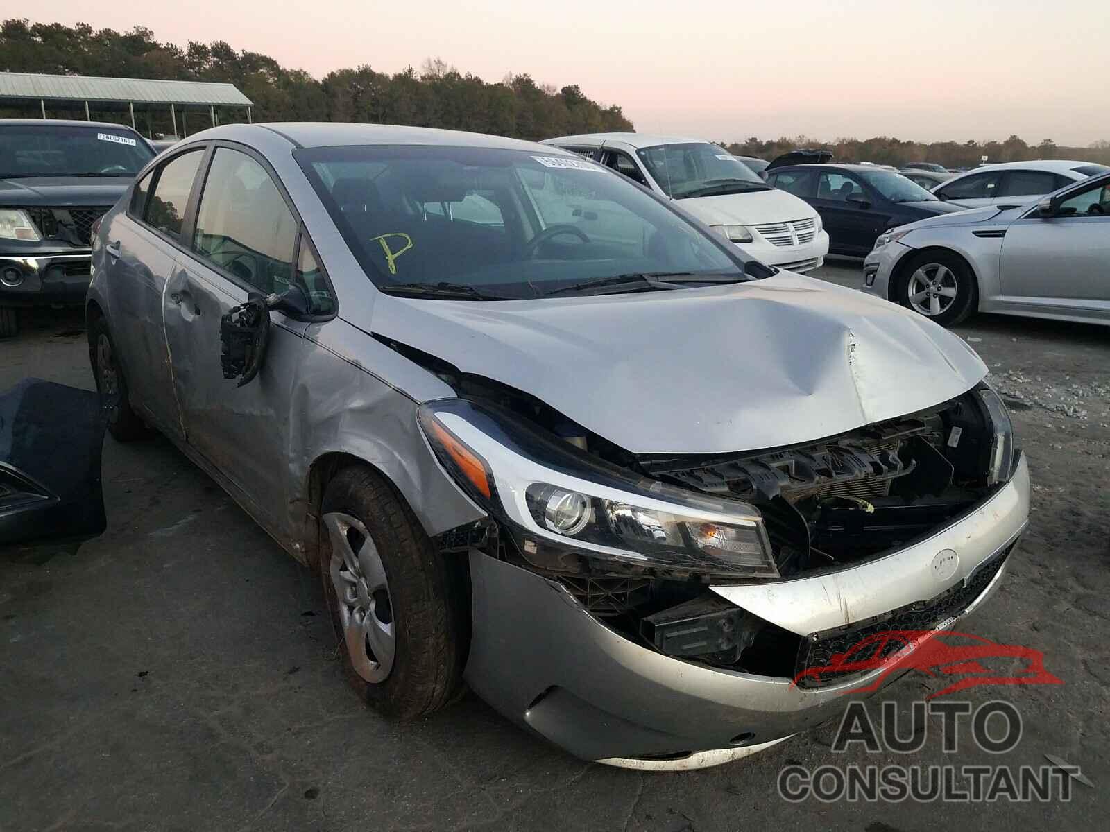 KIA FORTE 2018 - 3KPFK4A75JE271023