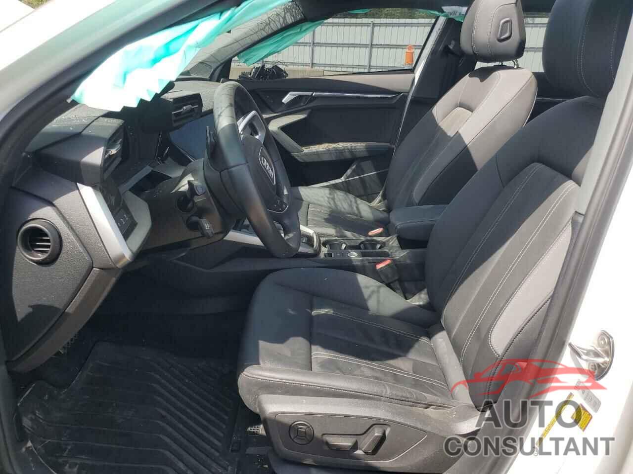 AUDI A3 2022 - WAUHUDGY9NA086675