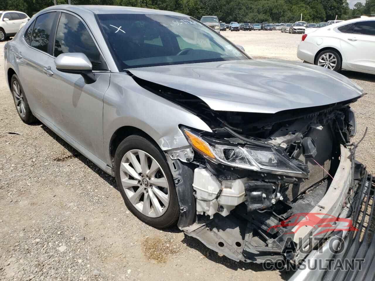 TOYOTA CAMRY 2018 - 4T1B11HK3JU105994