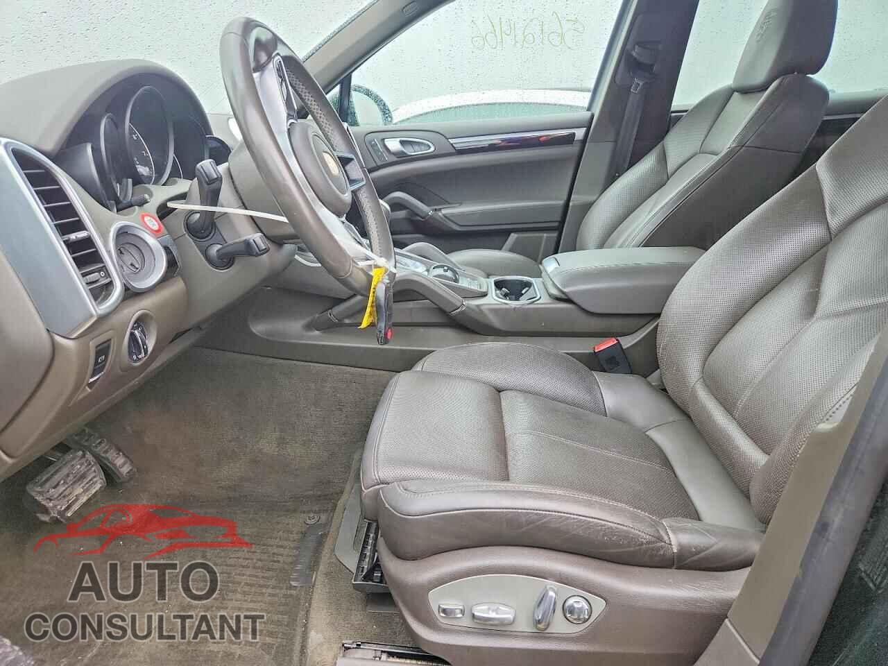 PORSCHE CAYENNE 2017 - WP1AA2A22HKA86648