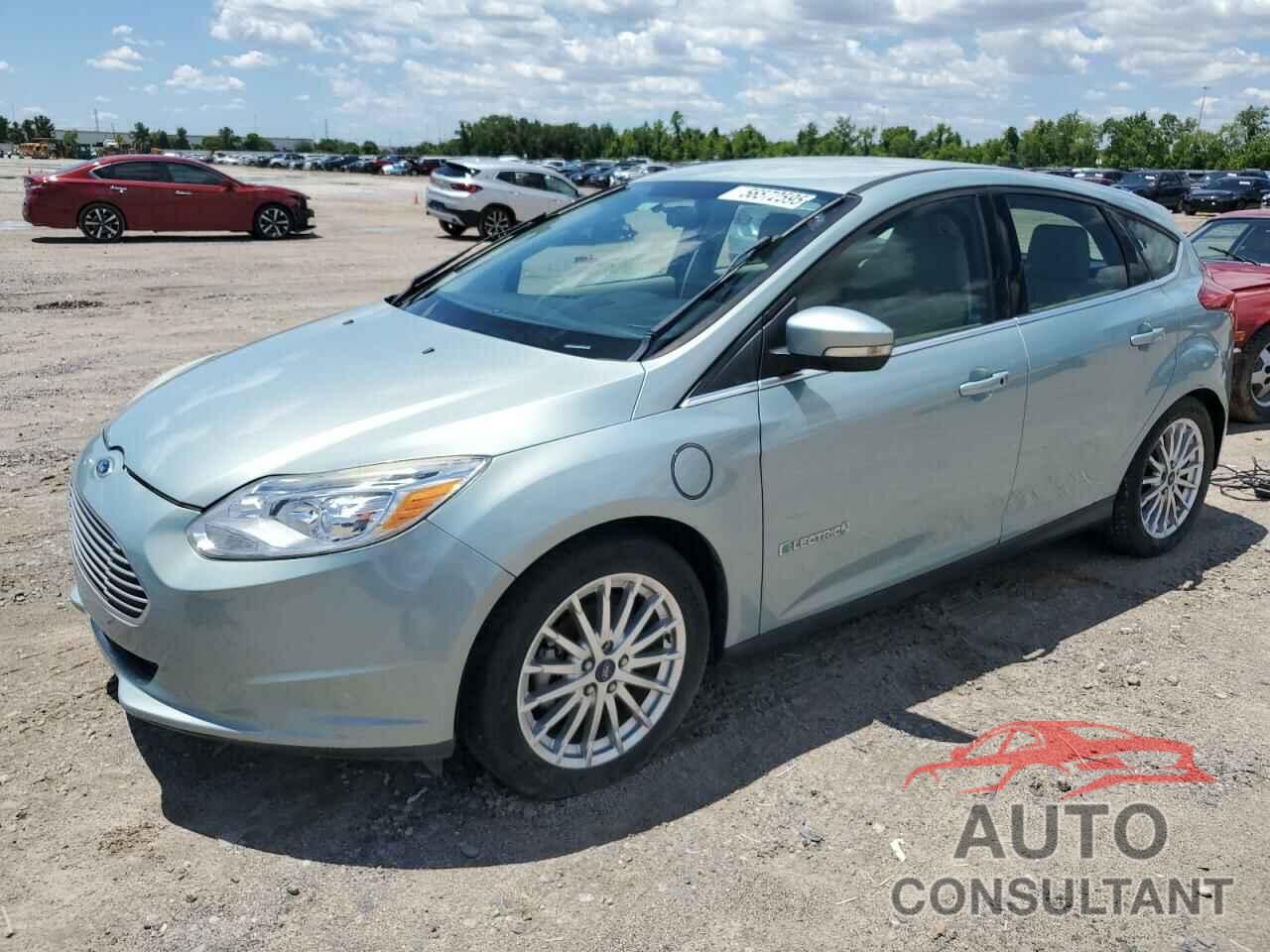 FORD FOCUS 2013 - 1FADP3R44DL251179