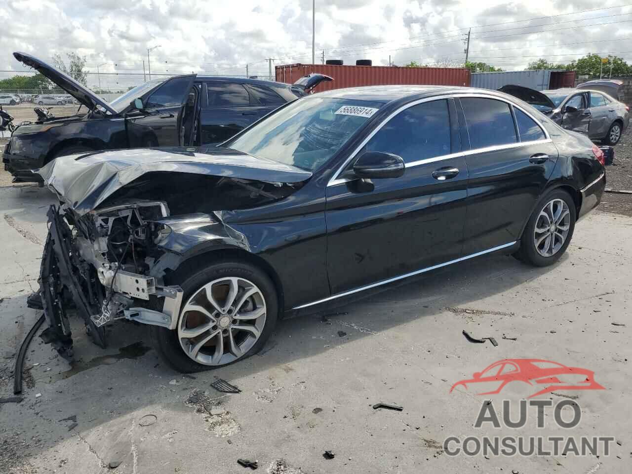 MERCEDES-BENZ C-CLASS 2016 - 55SWF4JB8GU101099