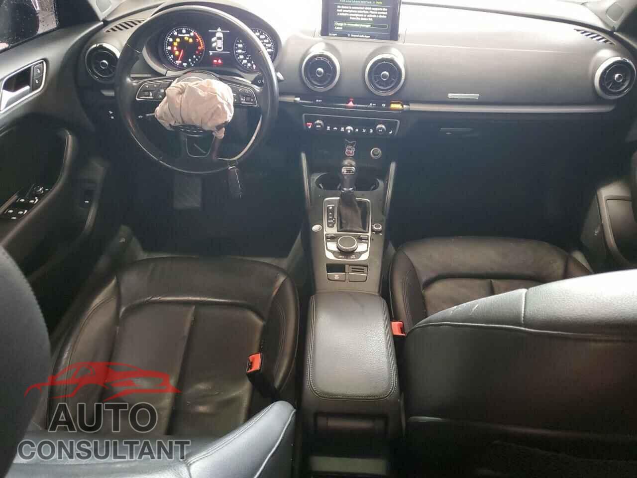 AUDI A3 2017 - WAUAUGFFXH1051635