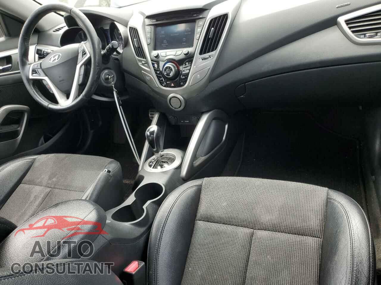 HYUNDAI VELOSTER 2013 - KMHTC6AD8DU096107