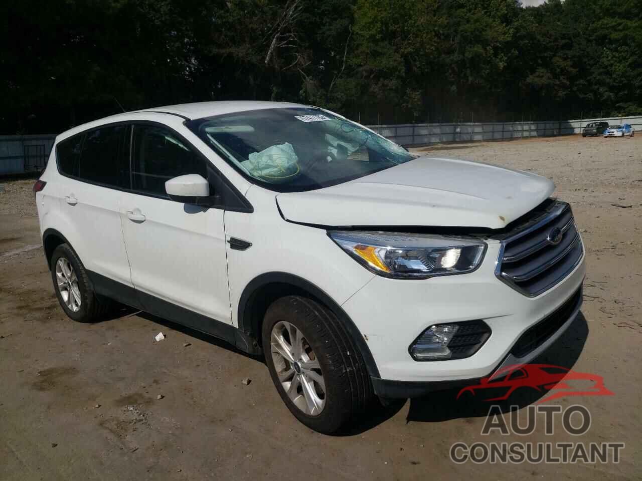 FORD ESCAPE 2017 - 1FMCU0G9XHUB31426