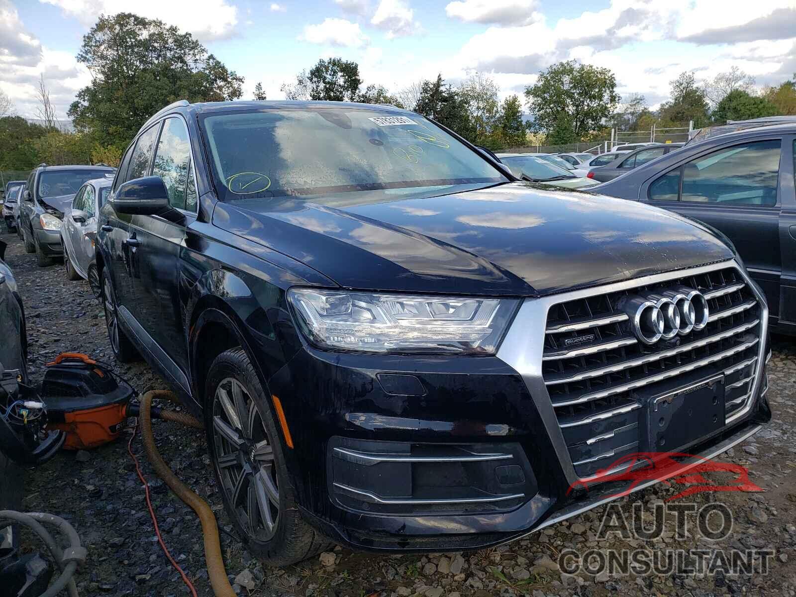 AUDI Q7 2018 - WA1LHAF70JD001329