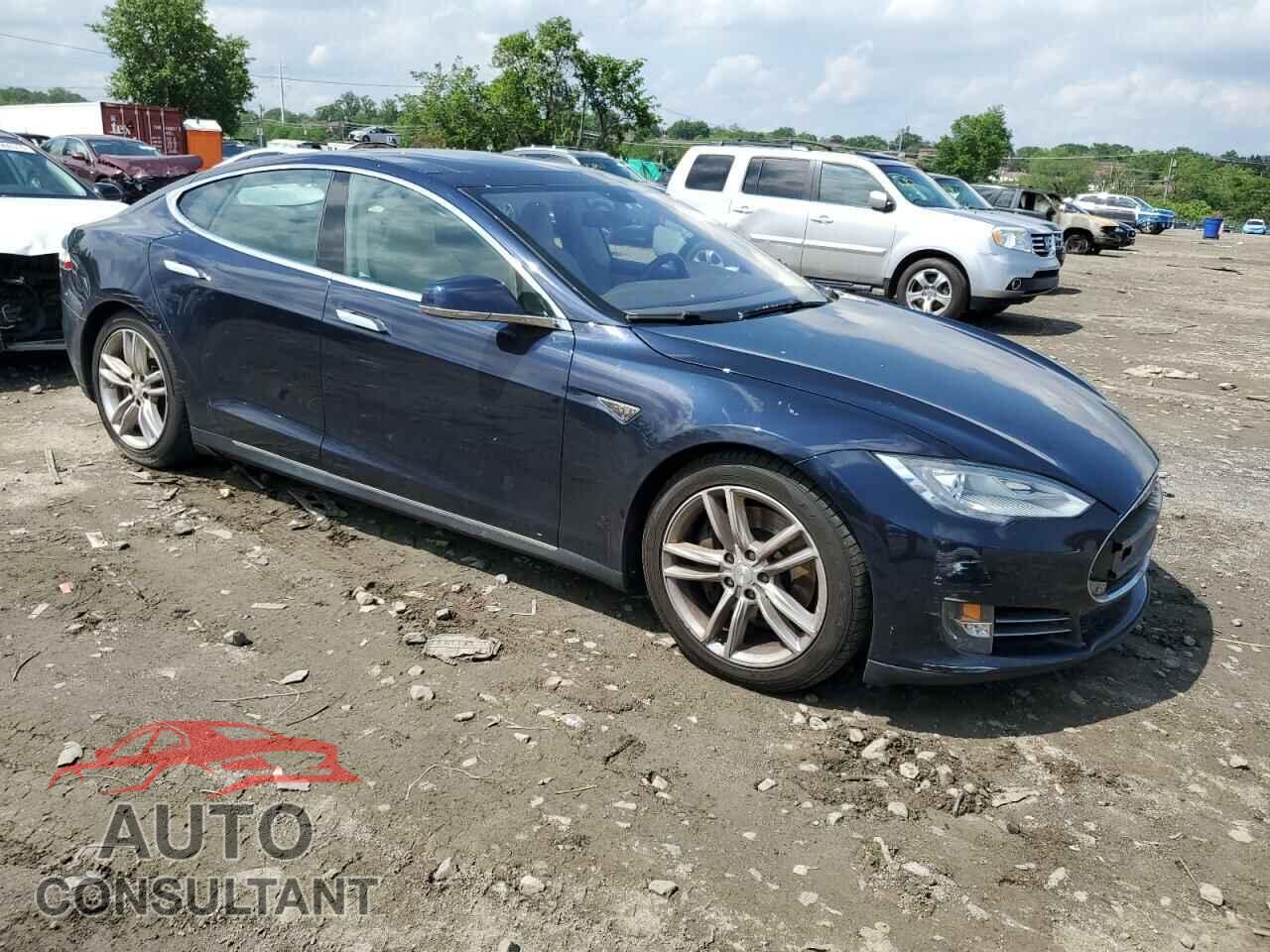 TESLA MODEL S 2013 - 5YJSA1CP3DFP06715