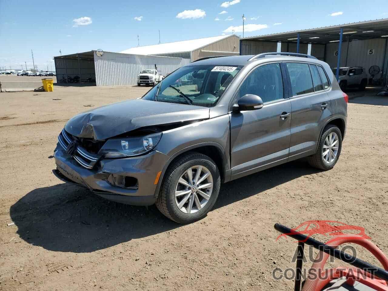 VOLKSWAGEN TIGUAN 2017 - WVGBV7AX6HK046412