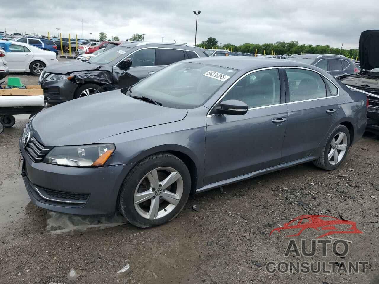 VOLKSWAGEN PASSAT 2013 - 1VWBP7A30DC018151