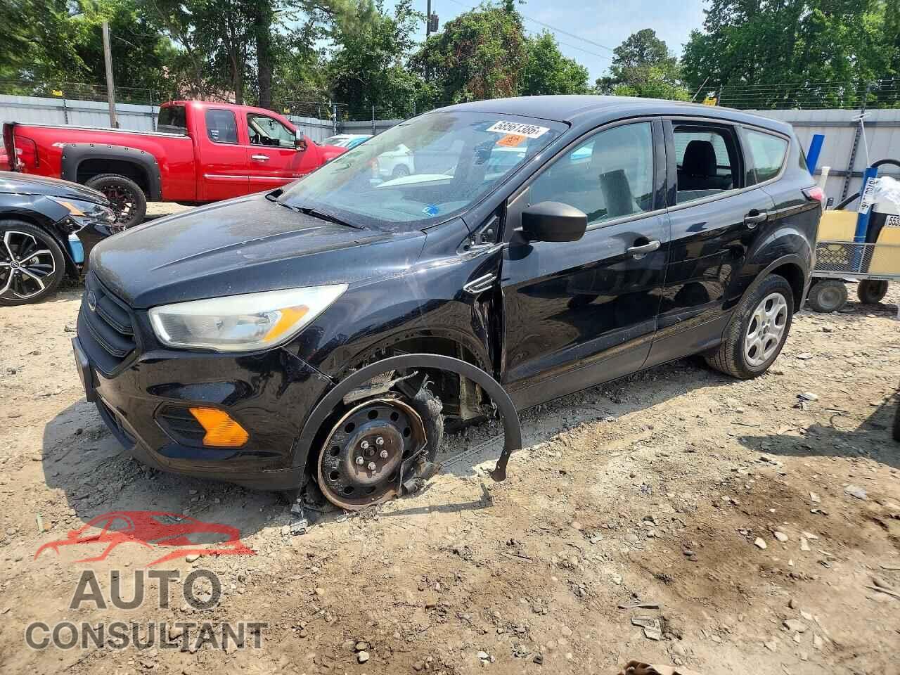 FORD ESCAPE 2017 - 1FMCU0F74HUD64542