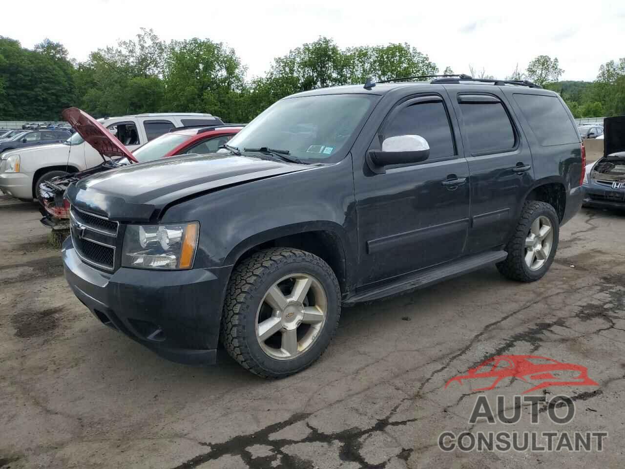 CHEVROLET TAHOE 2011 - 1GNSKBE03BR354916