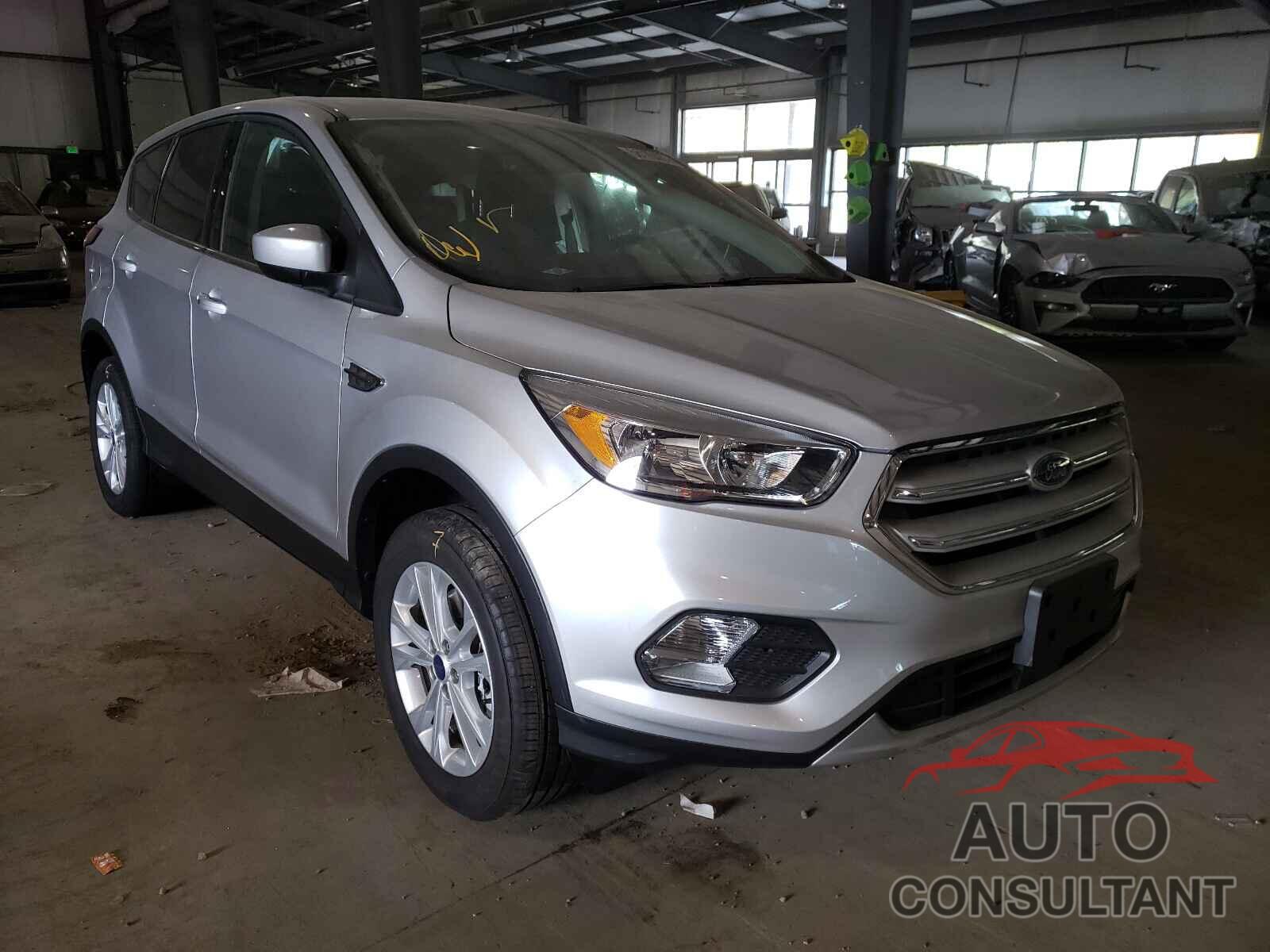 FORD ESCAPE 2019 - 1FMCU9GD6KUB28958