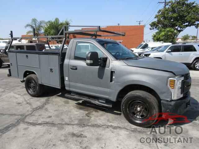 FORD F350 2019 - 1FDRF3E68KEC58823