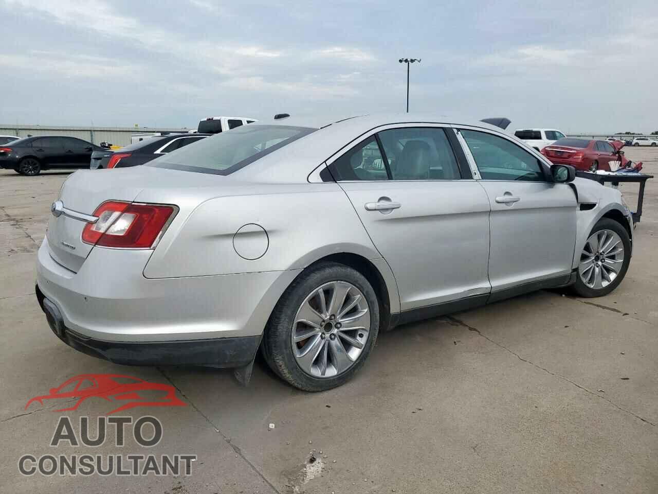 FORD TAURUS 2010 - 1FAHP2FW9AG149012