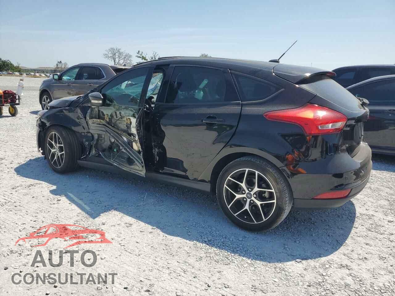 FORD FOCUS 2017 - 1FADP3M23HL269734