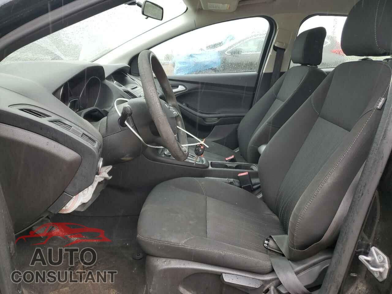 FORD FOCUS 2017 - 1FADP3K27HL217560