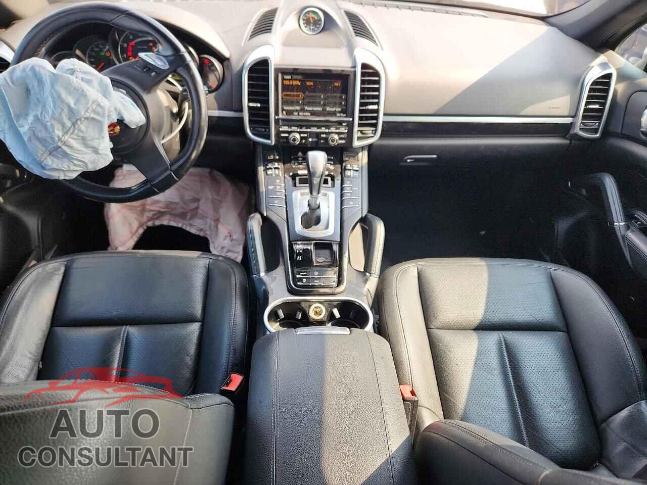 PORSCHE CAYENNE 2012 - WP1AA2A25CLA08612