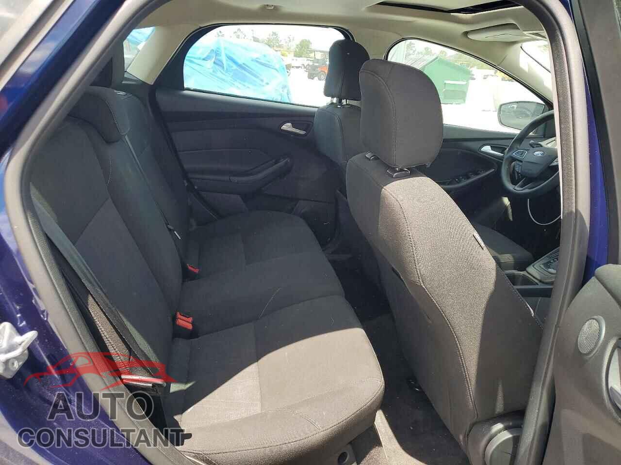 FORD FOCUS 2017 - 1FADP3M29HL294542