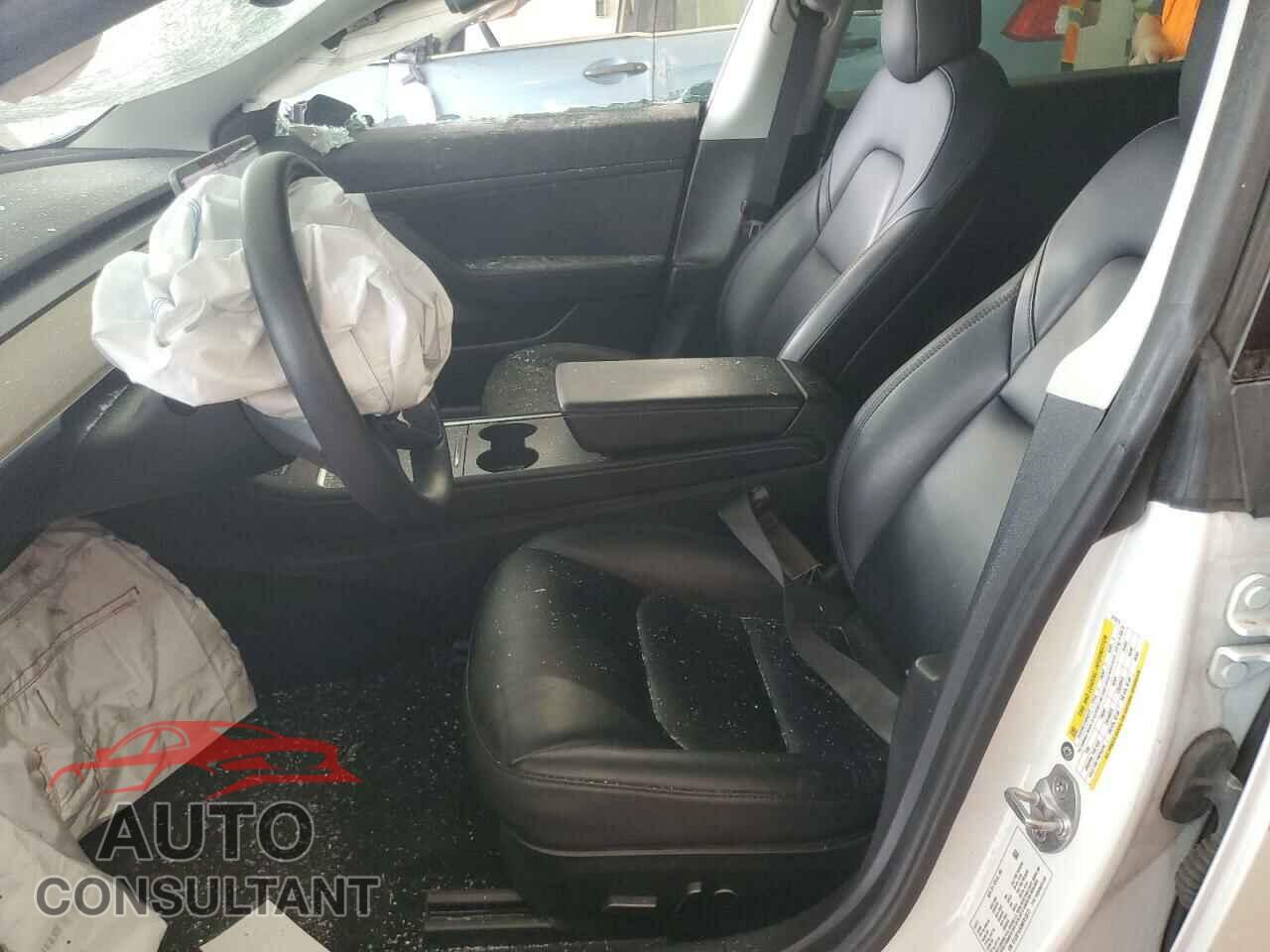 TESLA MODEL 3 2021 - 5YJ3E1EA0MF913273