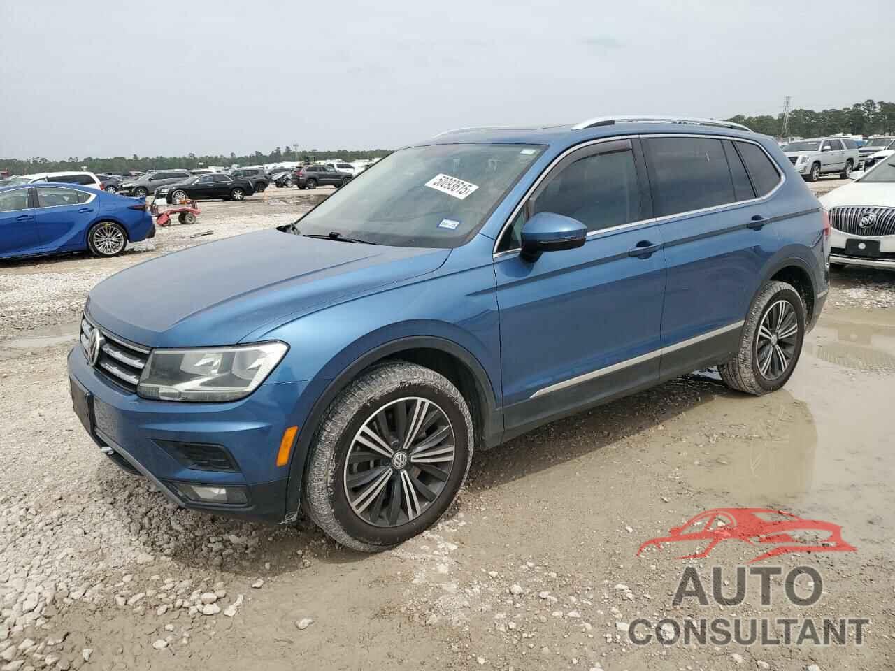 VOLKSWAGEN TIGUAN 2018 - 3VV3B7AX9JM069667