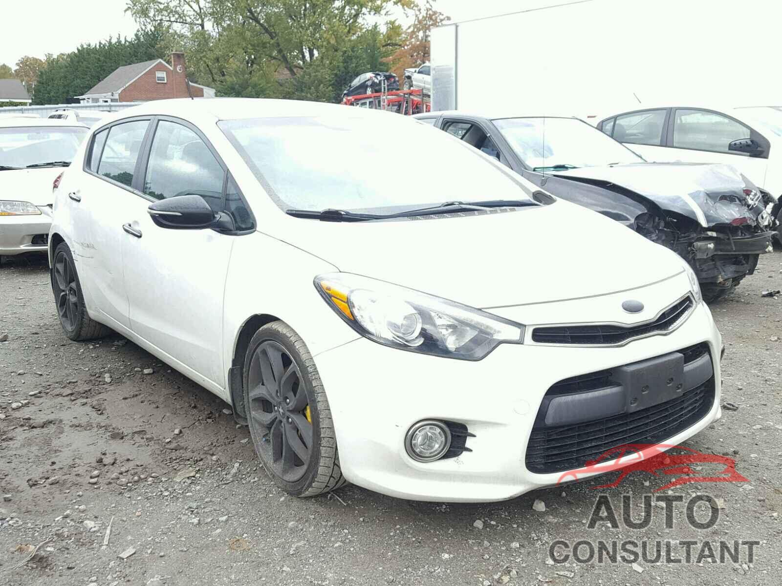 KIA FORTE 2015 - KNAFZ5A36F5325914