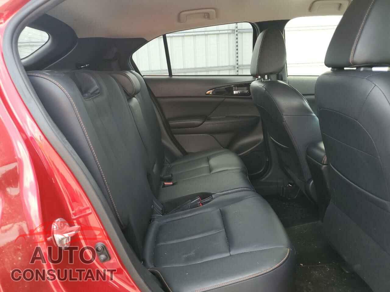 MITSUBISHI ECLIPSE 2018 - JA4AT5AA5JZ040842