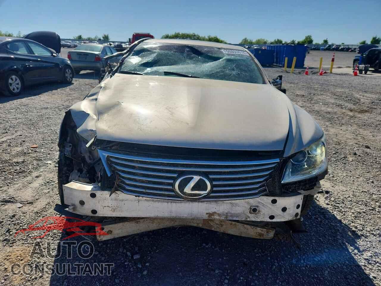 LEXUS LS460 2014 - JTHCL5EF4E5022753