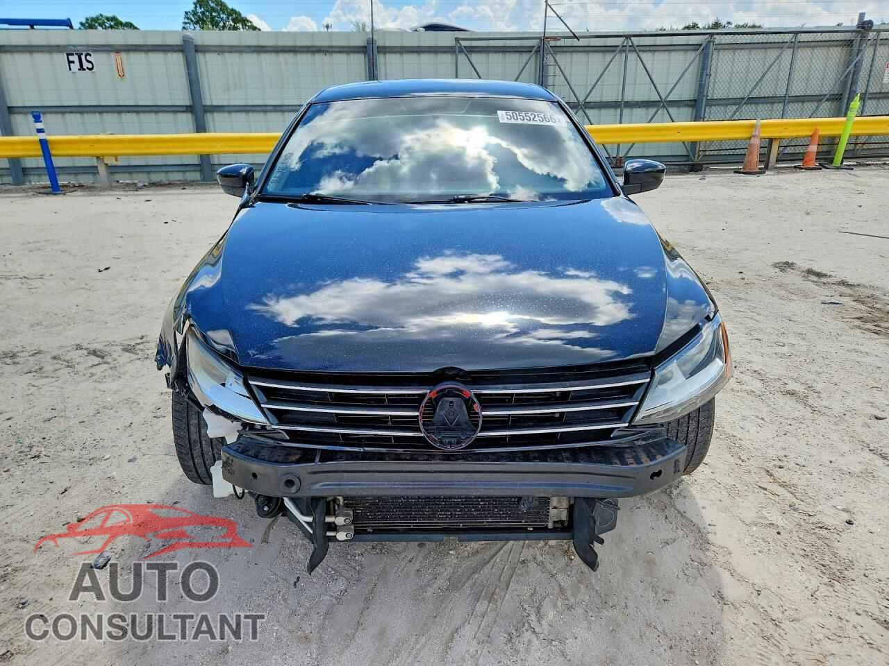 VOLKSWAGEN JETTA 2017 - 3VW2B7AJ4HM404802