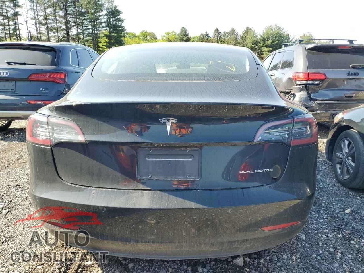 TESLA MODEL 3 2021 - 5YJ3E1EB3MF902647
