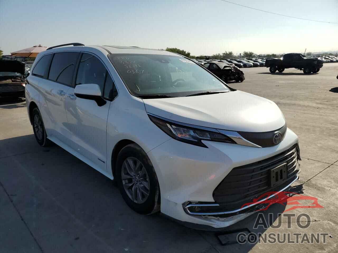 TOYOTA SIENNA 2021 - 5TDYRKEC2MS030367